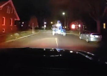 VIDEO: Niño roba un montacargas y protagoniza peligrosa persecución en Michigan