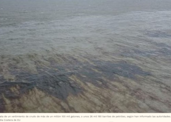 Reporta Guardia Costera de EU mega derrame de petróleo en el Golfo de México