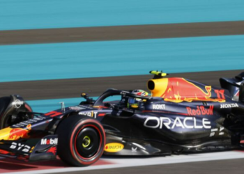 Se une Checo Pérez a la élite del deporte mexicano