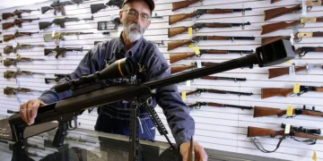 México gana batalla a EU: Corte acepta demanda contra poderosas empresas de armas