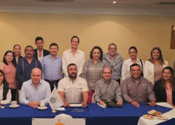 Acuerdan Secretaría de Turismo y hoteleros plan estratégico de promoción para zona sur.