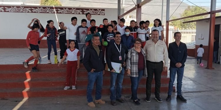 Supervisan obras de infraestructura educativa en Victoria.