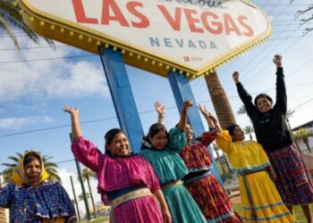 ¡Orgullo mexicano! Mujeres rarámuris corrieron 550 kilómetros de Los Ángeles a Las Vegas