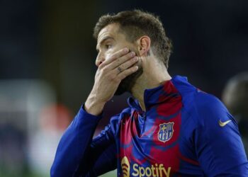 Íñigo Martínez, defensa del Barcelona, encara a ‘tiktoker’ menor de edad por presuntos insultos: “Es la última vez que me llamas tonto”