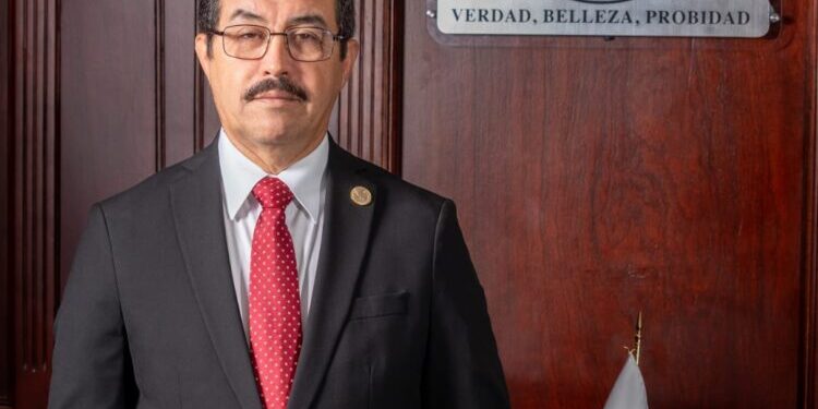 El rector Dámaso Anaya presentará el Plan de Desarrollo Institucional de la UAT 2024-2028