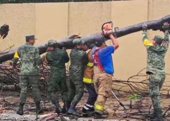Ejército Mexicano apoya a población por lluvias de “Alberto”