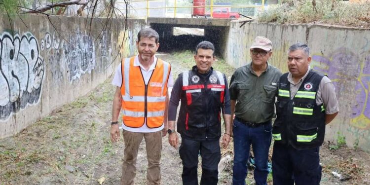 Encabeza alcalde supervisión de drenes del norponiente de la ciudad.