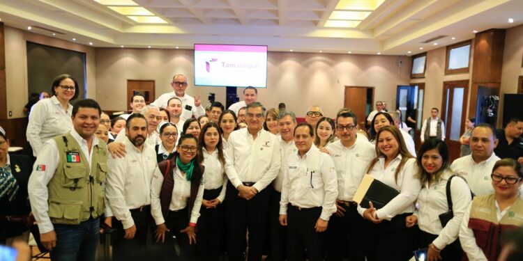 Entrega Américo credenciales del programa IMSS- Bienestar