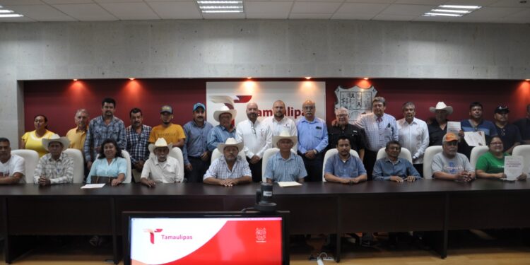 Entrega Recursos Hidráulicos autorizaciones de proyectos para el Programa de Infraestructura Hidroagrícola 2024