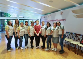 Abandera María de Villarreal a equipo matamorense que representará a México en el Mundial de Béisbol Infantil