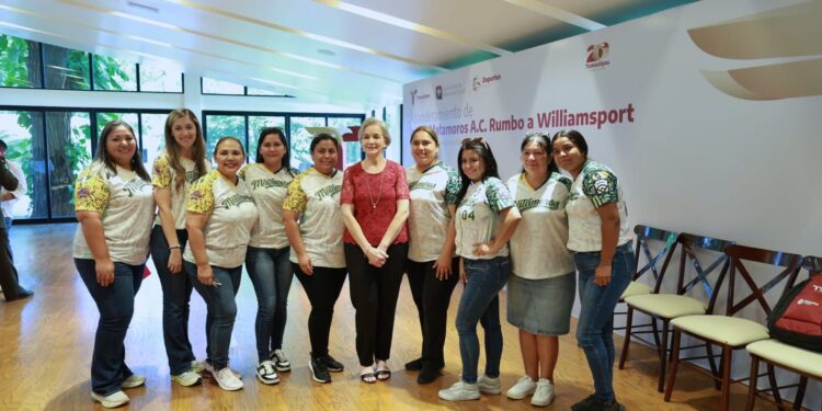 Abandera María de Villarreal a equipo matamorense que representará a México en el Mundial de Béisbol Infantil