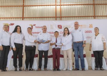 Inaugura Lucía Aimé ciclo escolar 2024-2025 en Mier