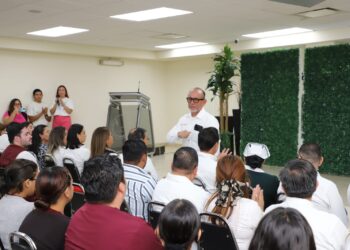 Conmemora SST, día de las personas adultas mayores con plática “Alzheimer y otras demencias”