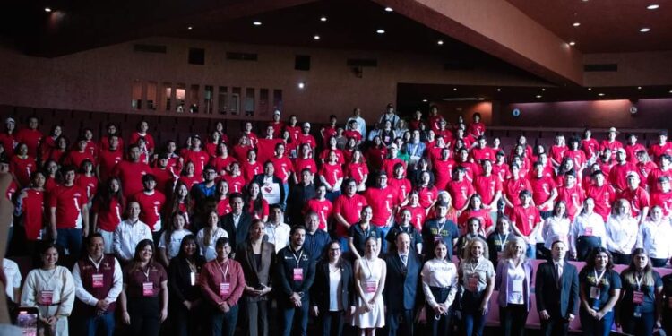 Impulsa gobierno estatal oportunidades para estudiantes tamaulipecos en Nuevo León con becas y apoyos