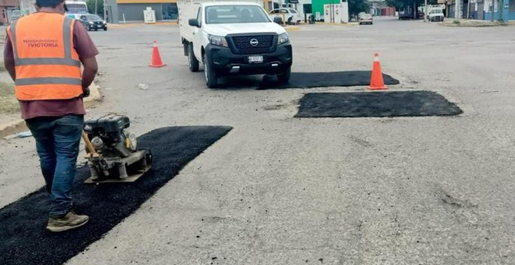 Llega programa de bacheo a seis colonias más de Victoria.
