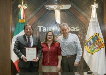 Entregan nombramiento a nuevo subsecretario de Planeación en Educación de Tamaulipas