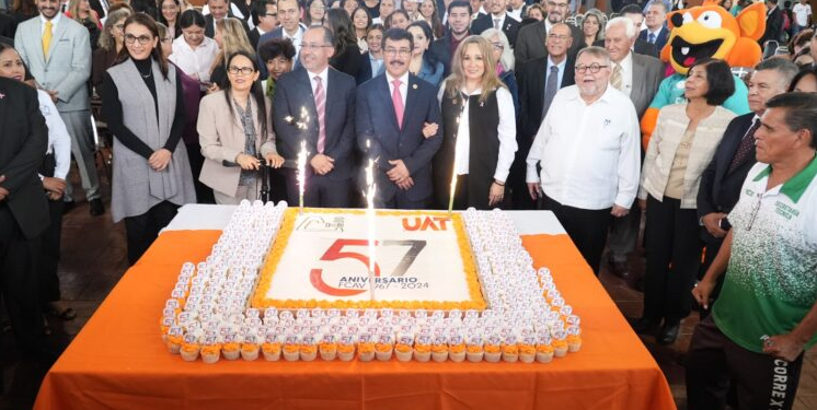 Consolida la UAT 57 años de prestigio académico de la Facultad de Comercio Victoria
