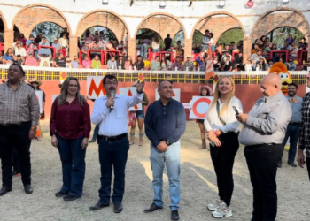 Celebra la UAT 68 aniversario de la Facultad de Comercio Nuevo Laredo