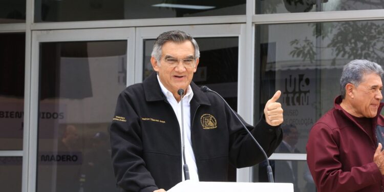 Inaugura Américo Museo de Geología y entrega parque vehicular a Tránsito en Ciudad Madero