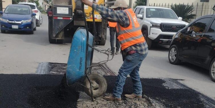 Mejora Municipio calles en 7 colonias de Victoria.