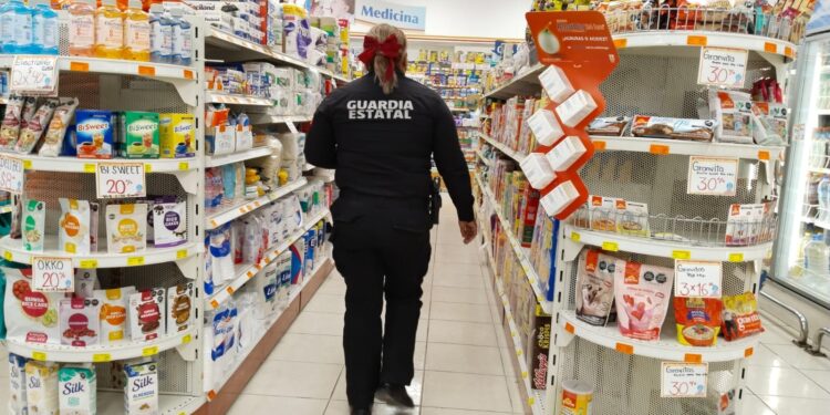 Guardia Estatal de Género despliega operativo “Colonia Segura” en Victoria