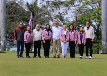 Premia gobernador Américo Villarreal a ganadores  de Torneo de Golf DIF Tampico 2025