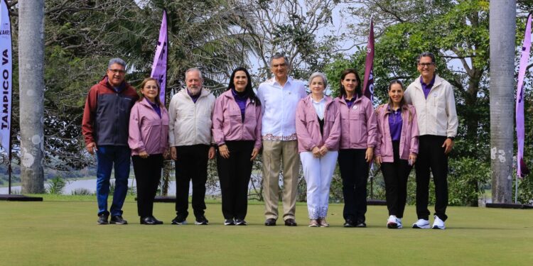 Premia gobernador Américo Villarreal a ganadores  de Torneo de Golf DIF Tampico 2025
