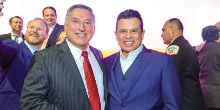 Asiste alcalde de Victoria a informe de Mayor de McAllen