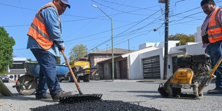 Lleva Municipio programa de bacheo a más de 130 colonias.