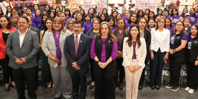 Dámaso Anaya inaugura en la UAT foro sobre igualdad de género y cultura de paz