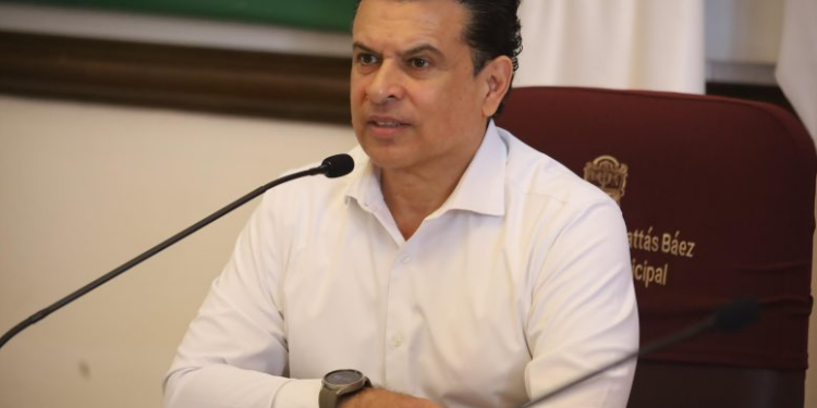 Acuerdan Municipio y CFE proyecto en beneficio de 116 mil usuarios