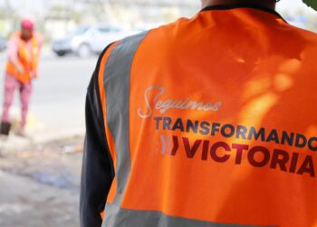 Intensifica Municipio limpieza y bacheo de principales avenidas.