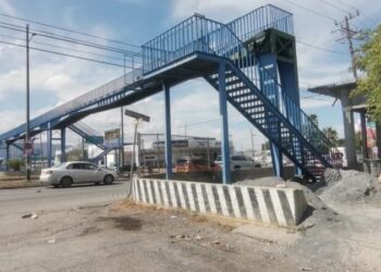 Pide Protección Civil mantener cuidado y no usar los puentes peatonales en la capital