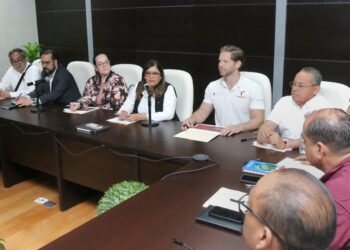 Evalúan proyecto para modernizar manejo de  basura en Victoria