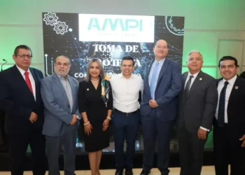 Se compromete Lalo Gattás a trabajar con el sector inmobiliario