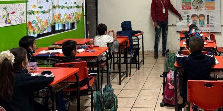 Implementa SST estrategia nacional Vive Saludable Vive Feliz en 140 escuelas SST-060-2025