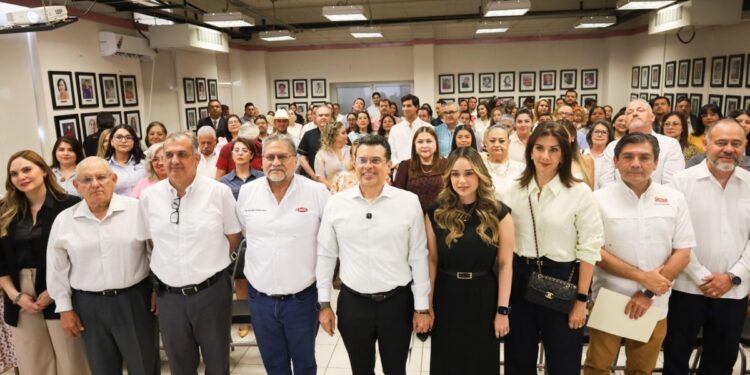 “Gracias por cambiar vidas”: Lucy de Gattás.