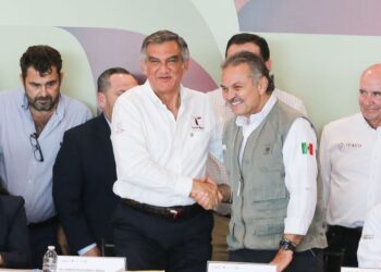 Gobernador Américo Villarreal y director general del Infonavit Octavio Romero se reúnen con desarrolladores de viviendas; agilizarán programa de casas para  Tamaulipas