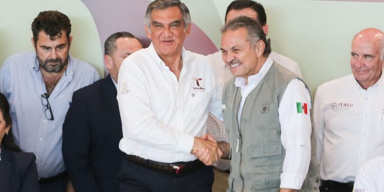 Gobernador Américo Villarreal y director general del Infonavit Octavio Romero se reúnen con desarrolladores de viviendas; agilizarán programa de casas para  Tamaulipas