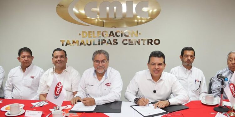 Acuerdan Municipio y CMIC construir obras de calidad