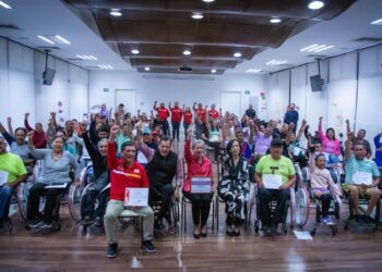 DIF Tamaulipas, Vida Independiente y Oxxo entregan sillas de ruedas a personas con  discapacidad