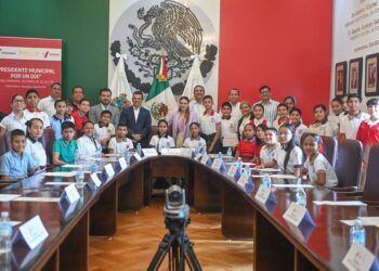 Viven 24 alumnos experiencia como Presidente y Regidores de Victoria.