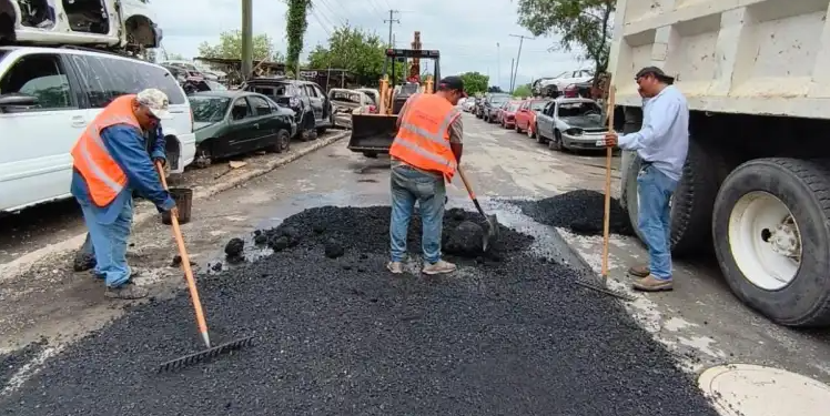 Avanza mejora de calles en Victoria
