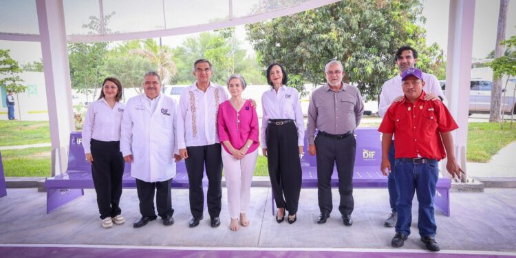 Entregan Américo y María de Villarreal la segunda etapa de la remodelación de Casa  San Antonio