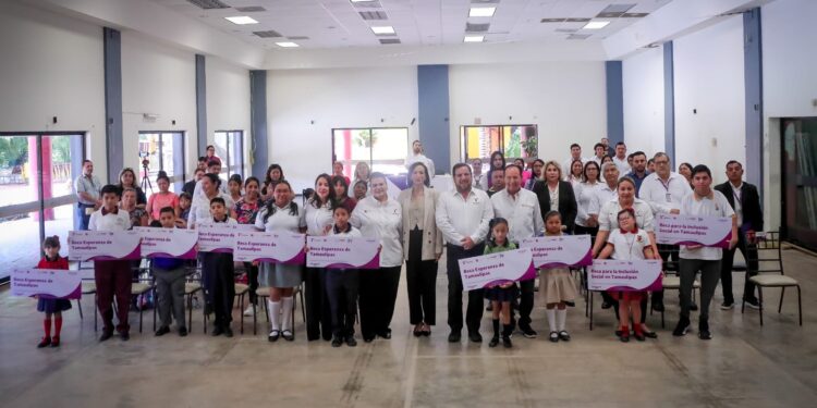 Entrega DIF Tamaulipas más de 1,800 becas a niñas, niños y jóvenes en situación de  vulnerabilidad