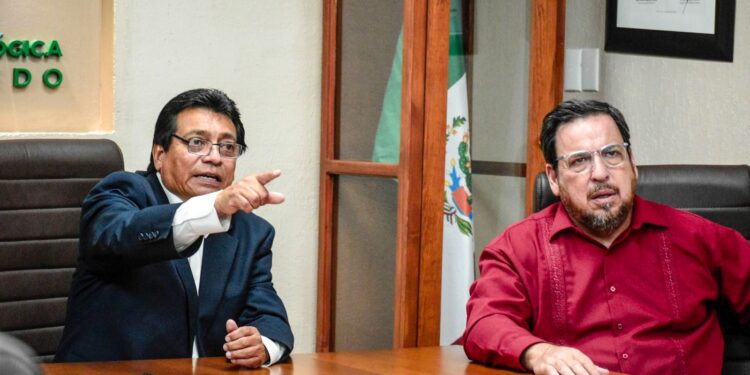 Realiza secretario de Educación visita de trabajo a la Universidad Tecnológica de  Nuevo Laredo