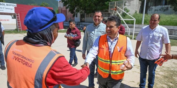 Rehabilita Municipio área verde y deportiva en la colonia Estudiantil.