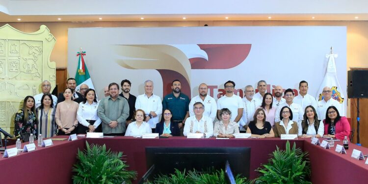 Impulsa Américo transparencia y combate a la corrupción