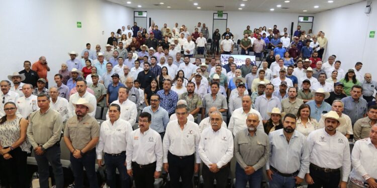 Tamaulipas tiende barrera de contención al  gusano barrenador