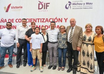 Une esfuerzos Municipio con Michou y Mau en la prevención de quemaduras.